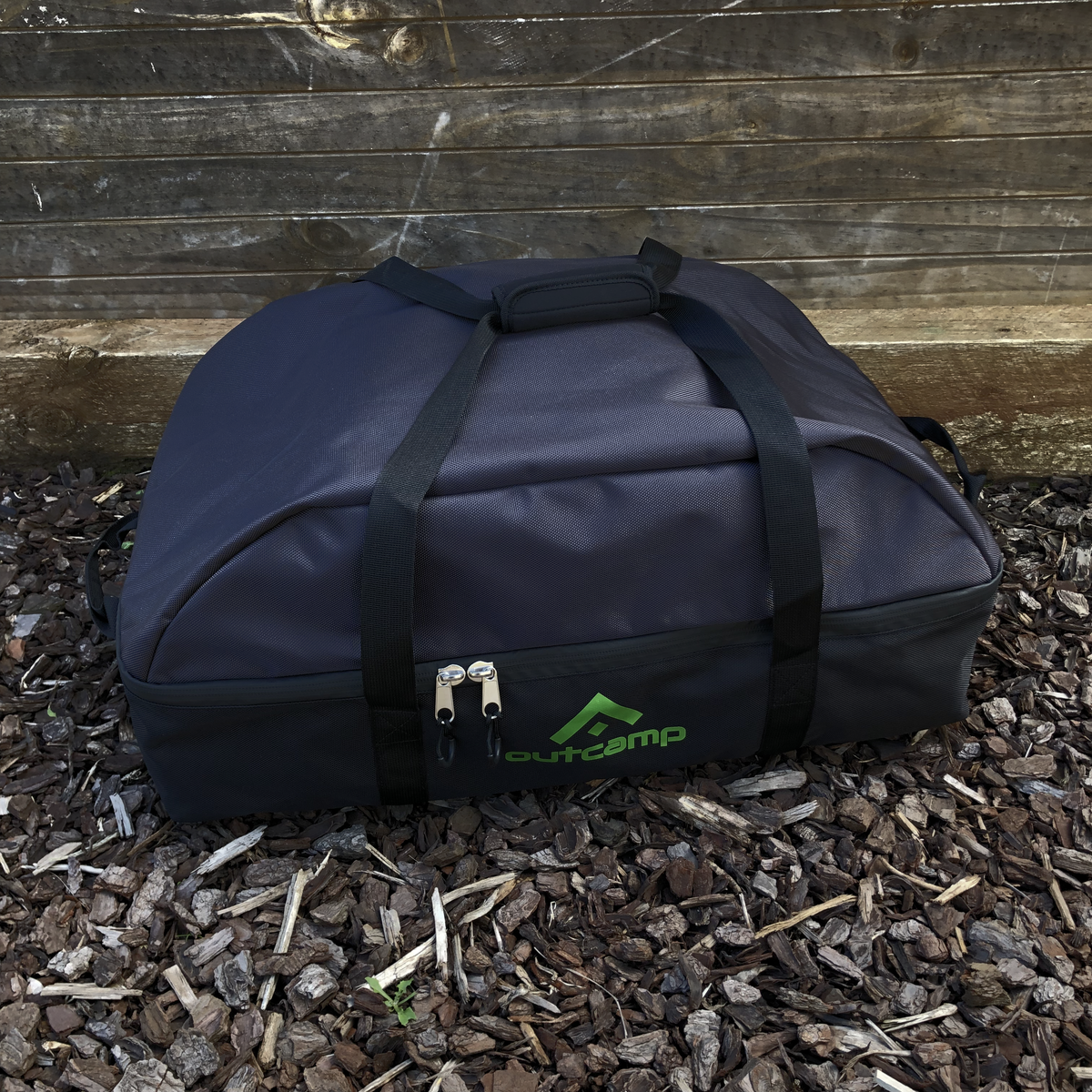 Outdoor BBQ bag with neoprene handle