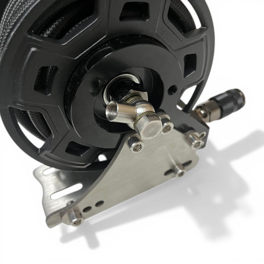 Auto-retract 7m air hose reel showing connector fitting and hose detail