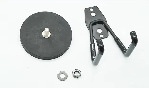 Magnetic hook organising tools inside 4x4 canopy