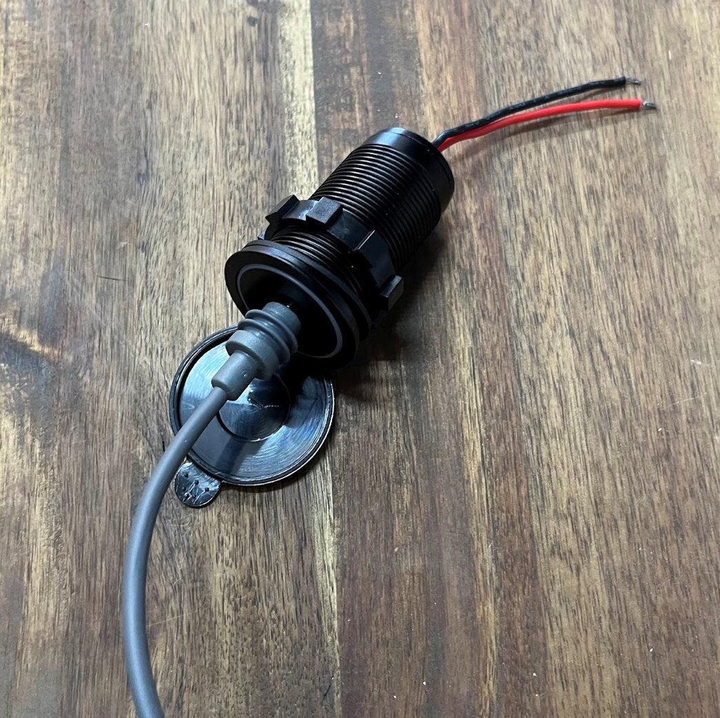 Off-grid Starlink Mini 20V power socket for camping setups