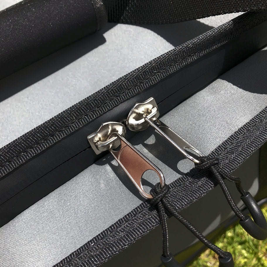 Canvas bag water resistant zipper
